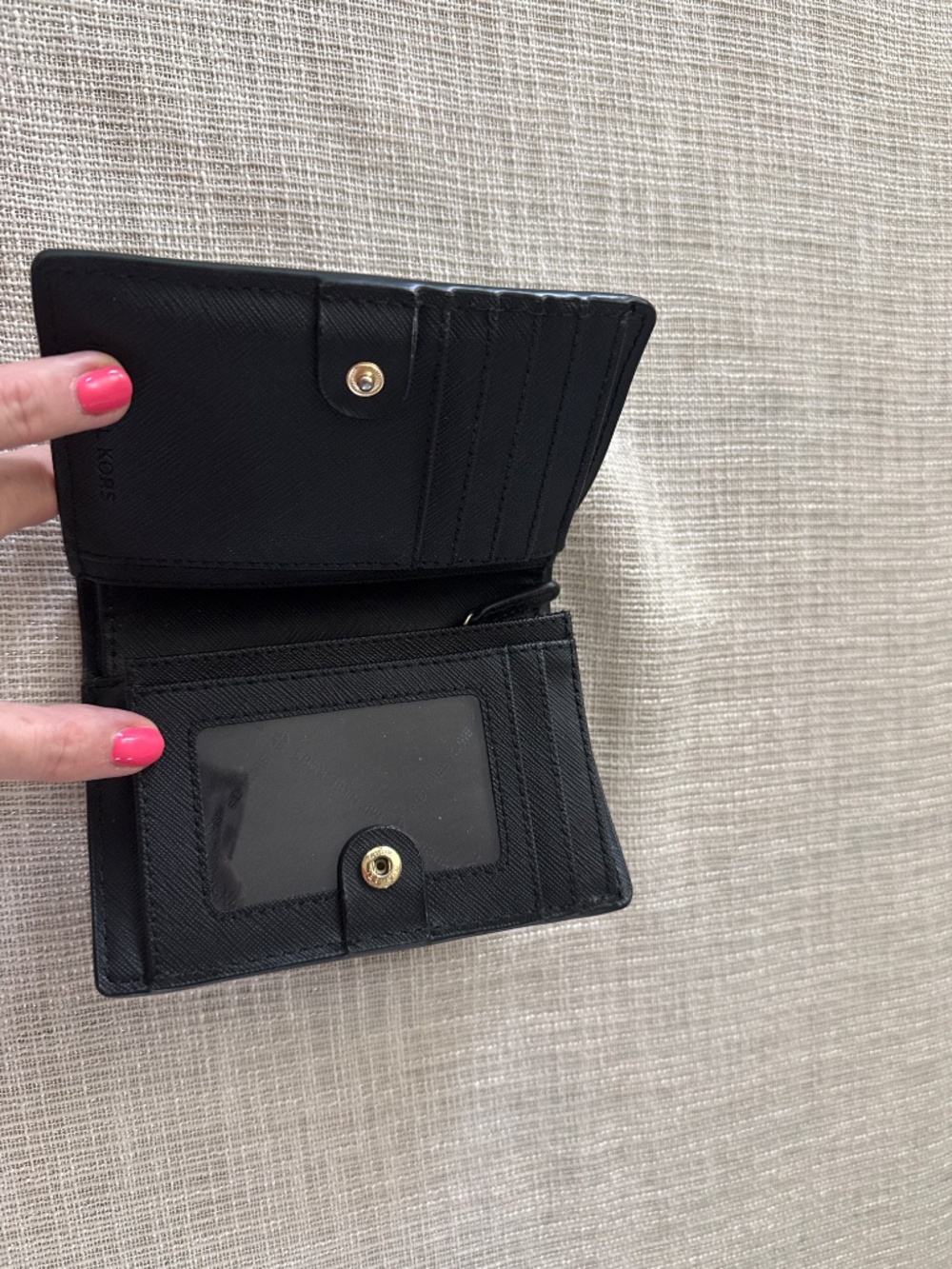 Michael Kors wallet - Picture 3 of 3